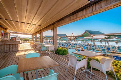 Beach bar