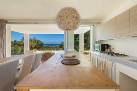 Villa, 3 Bedrooms | In-room dining