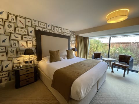 Barn Deluxe Room | In-room safe, desk, laptop workspace, soundproofing