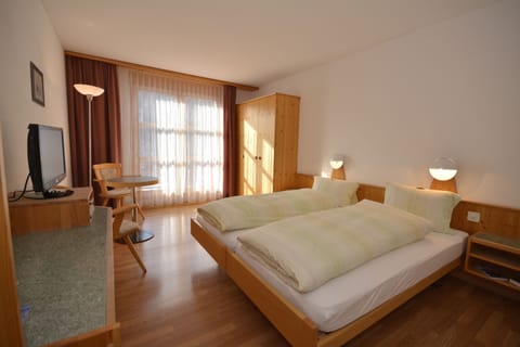Double or Twin Room | Free WiFi, bed sheets
