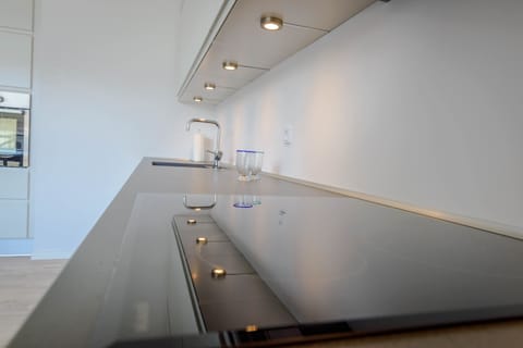 Apartment, 1 Bedroom, Patio (3 People - Linen Excluded) | Private kitchen | Fridge, microwave, oven, stovetop