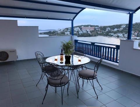 Penthouse | Terrace/patio