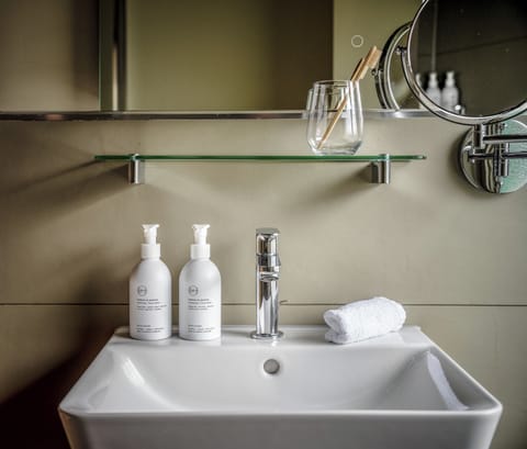 Feature Double Room with Sofa Bed | Bathroom | Free toiletries, towels