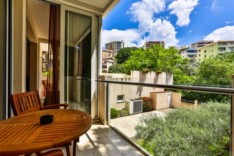 Family Suite, 2 Bedrooms | Terrace/patio