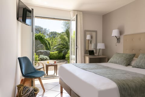 Standard Room | Desk, iron/ironing board, travel crib, free WiFi