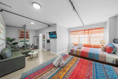 Premium Two Queen Studio w Kitchen & Sofa Bed | Individually decorated, individually furnished, laptop workspace