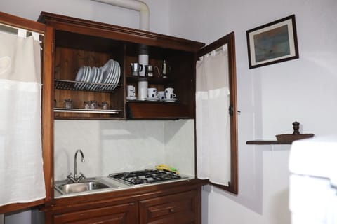 Exclusive Apartment, 2 Bedrooms, Fireplace, Valley View | Living area | 28-inch flat-screen TV with cable channels