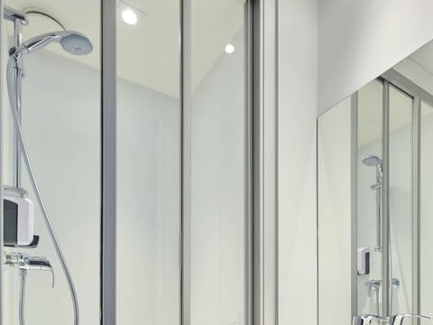 Desk, free cribs/infant beds, free WiFi, bed sheets