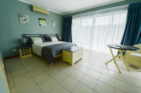 Jacaranda Suite | Premium bedding, minibar, in-room safe, free WiFi
