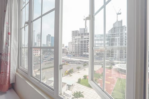 Deluxe Room | City view