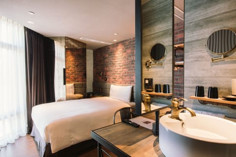 Single Room (Pier2 Room) | In-room safe, desk, iron/ironing board, free WiFi