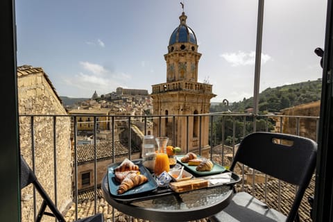 Free daily local cuisine breakfast