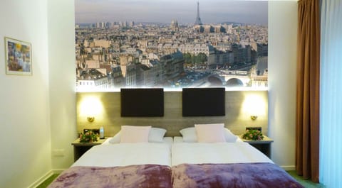 Comfort Double Room, Non Smoking | Premium bedding, in-room safe, individually decorated