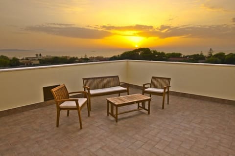 Quadruple Room | Terrace/patio