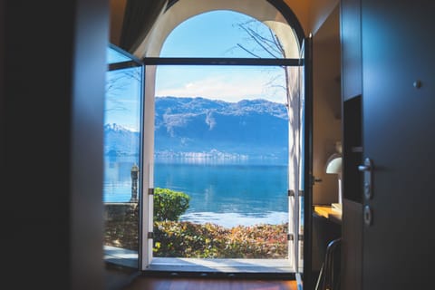 Junior Suite, Lake View, Annex Building (in grotta) | Frette Italian sheets, premium bedding, down comforters