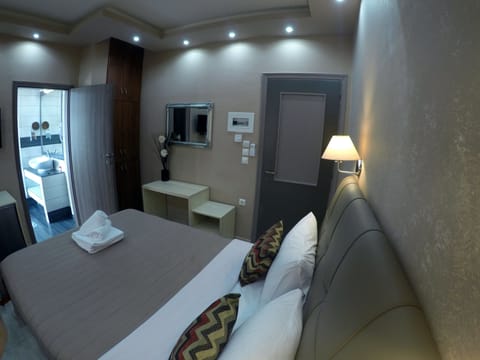 Superior Double Room | Mini-refrigerator