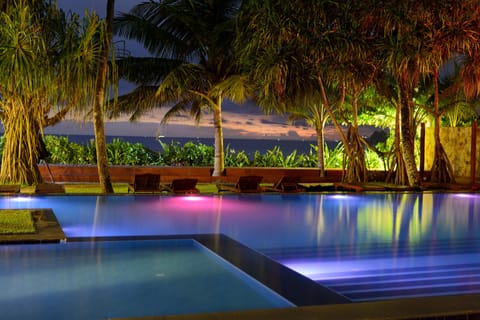 Outdoor pool, pool umbrellas