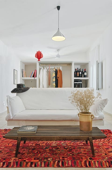 Suite, Garden Area (Coloniale) | Premium bedding, free minibar items, in-room safe