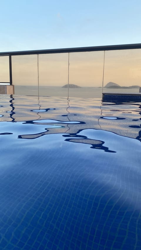 32-inch flat-screen TV with cable channels, TV