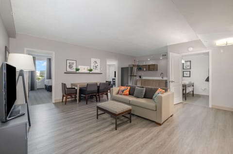 Suite, 2 Bedrooms, Non Smoking | Premium bedding, pillowtop beds, desk, laptop workspace