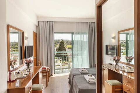 Double or Twin Room, Partial Sea View | Free WiFi, bed sheets