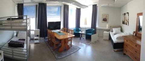 Basic Room, 1 Bedroom | Individually decorated, individually furnished, desk, blackout drapes