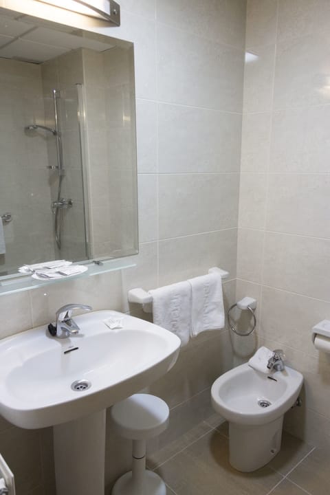 Free toiletries, hair dryer, towels