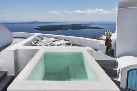 Executive Suite, outdoor Tub | Jetted tub
