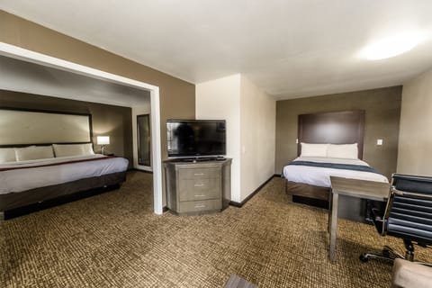 Desk, iron/ironing board, free WiFi, bed sheets