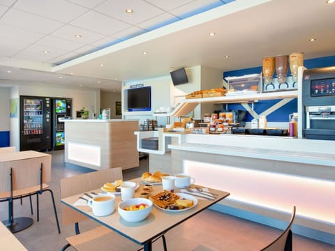 Daily buffet breakfast (EUR 8.50 per person)