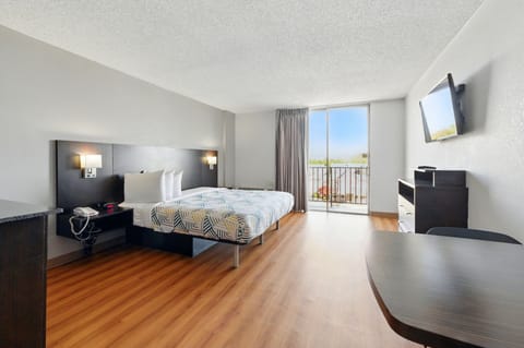 In-room safe, desk, laptop workspace, blackout drapes