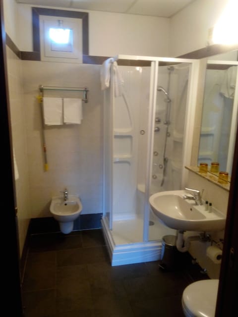 Free toiletries, towels