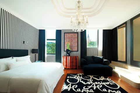 Presidential Suite, 1 Bedroom, Hot Tub | Premium bedding, minibar, in-room safe, desk