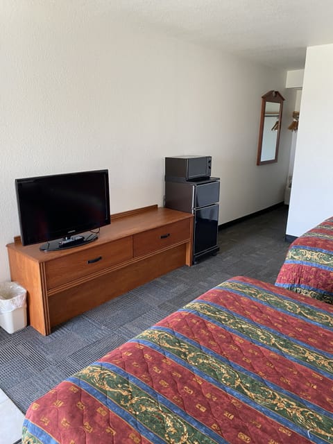 Standard Room, 2 Queen Beds | Laptop workspace, blackout drapes, free WiFi, bed sheets