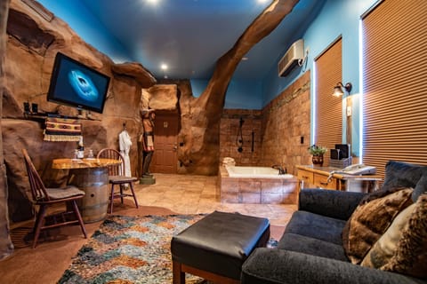 Room (Red Rock Canyon) | Premium bedding, individually decorated, individually furnished