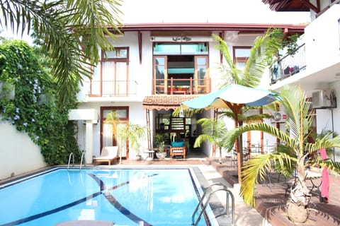 Outdoor pool, sun loungers