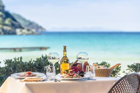 2 restaurants, breakfast, lunch, dinner served; Mediterranean cuisine