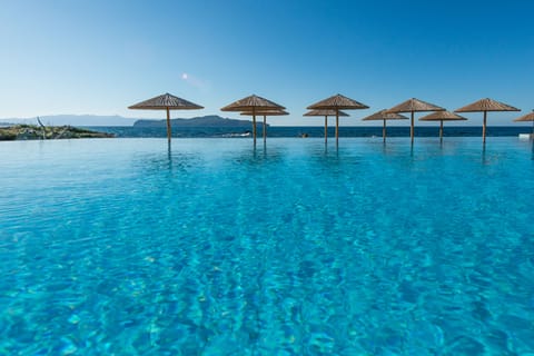 Infinity pool