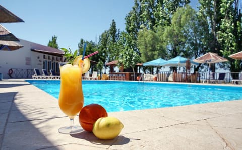 Seasonal outdoor pool
