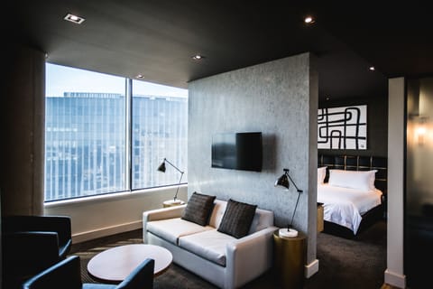 40-inch TV with satellite channels