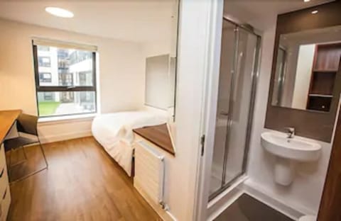 Desk, blackout drapes, iron/ironing board, free WiFi