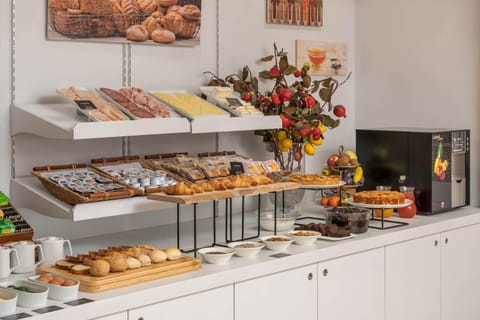 Lunch and dinner served, local cuisine