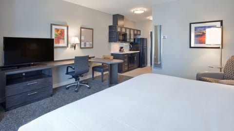 Desk, iron/ironing board, WiFi (free), bed sheets