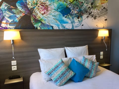 Superior Double Room | 1 bedroom, premium bedding, desk, blackout drapes