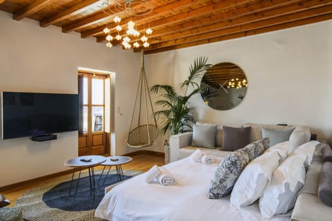 Deluxe Villa, Multiple Beds, Ocean View | Living area | 32-inch flat-screen TV with digital channels, TV