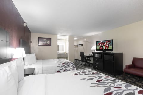 Desk, laptop workspace, free cribs/infant beds, free WiFi