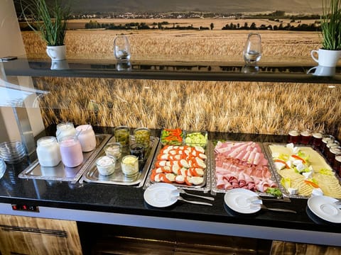 Daily buffet breakfast for a fee