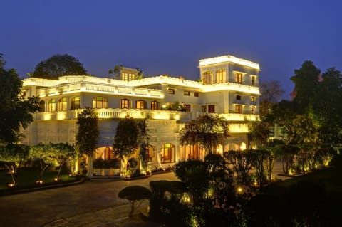 Front of property - evening/night