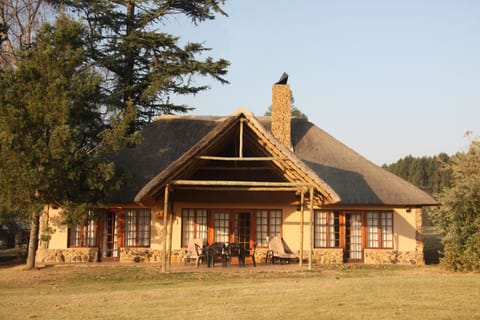Thatched 2 Bdr Mountain facing Cottage (5) | Front of property