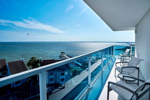 Suite, 1 Bedroom, Balcony | Premium bedding, down comforters, Tempur-Pedic beds, in-room safe